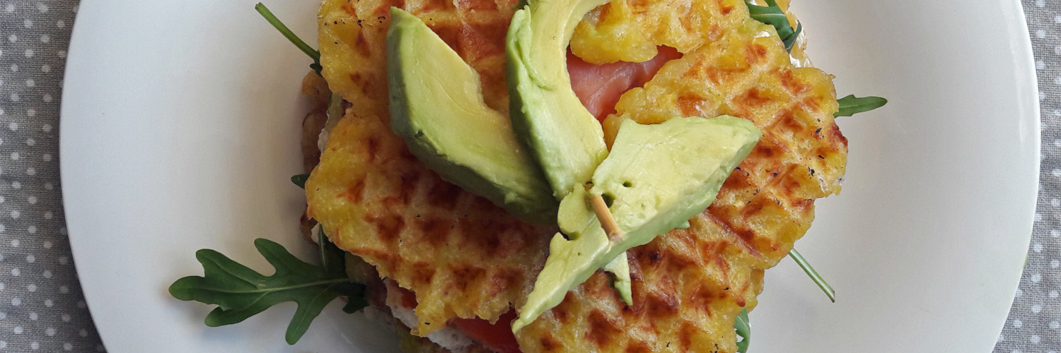 Knödelinos®-Waffeltorte mit Lachs