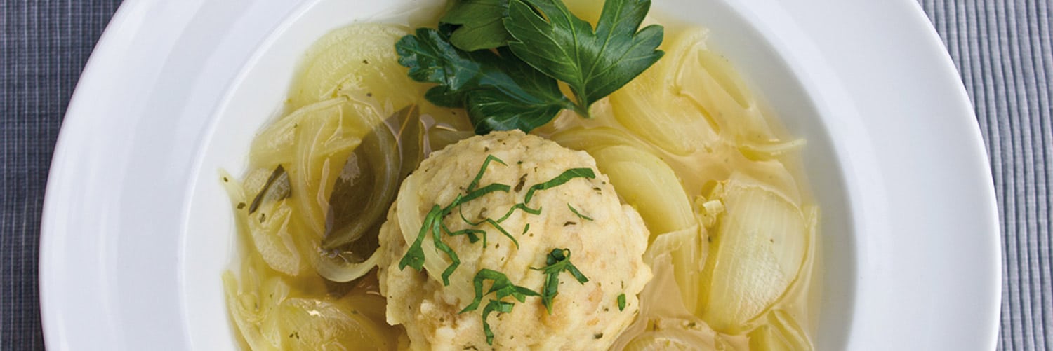 Saure Zipfl aus Semmelknödeln