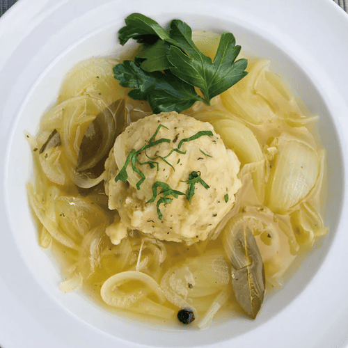 Saure Zipfl aus Semmelknödeln