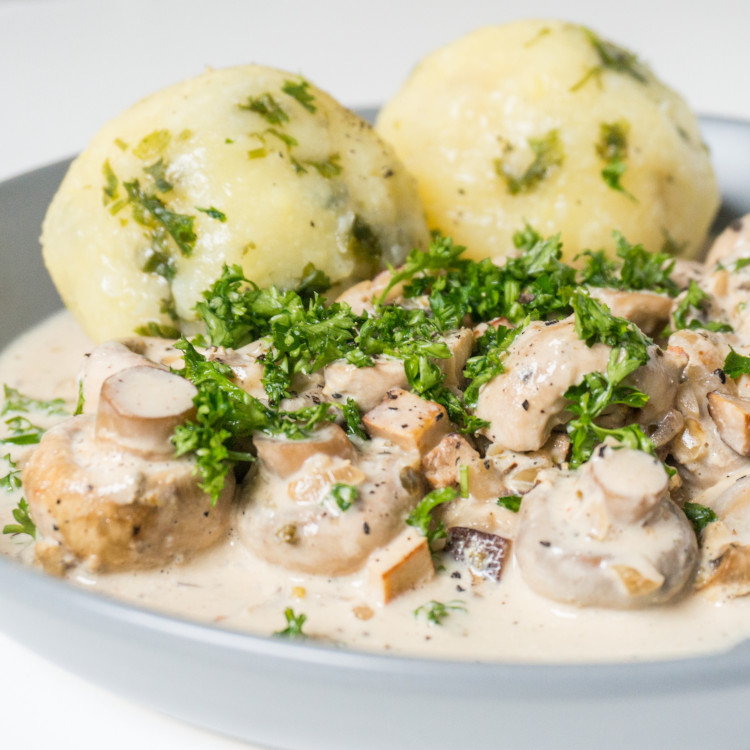 Vegane Knödel mit Tofu