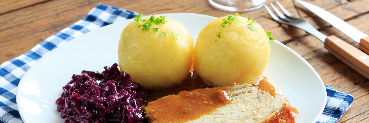 Knödel im Thermomix: Schweinebraten mit Bierkruste