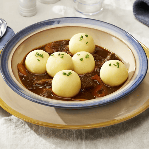 Rindergulasch mit Seiden-Knödelinos®