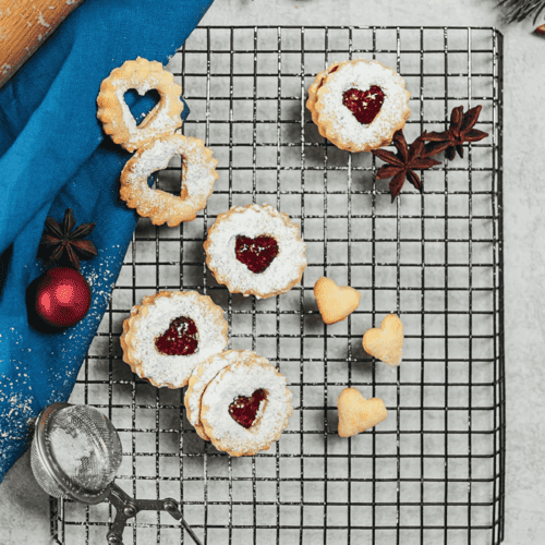 Anis-Spitzbuben aus Kloßteig