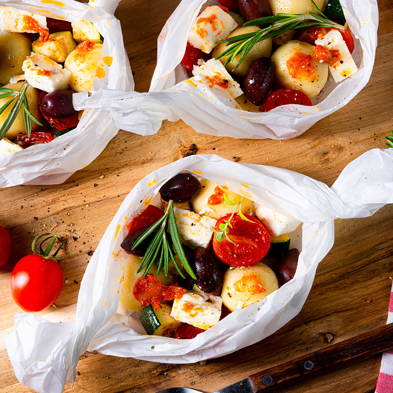 Mediterrane Knödelino-Gemüse-Päckchen