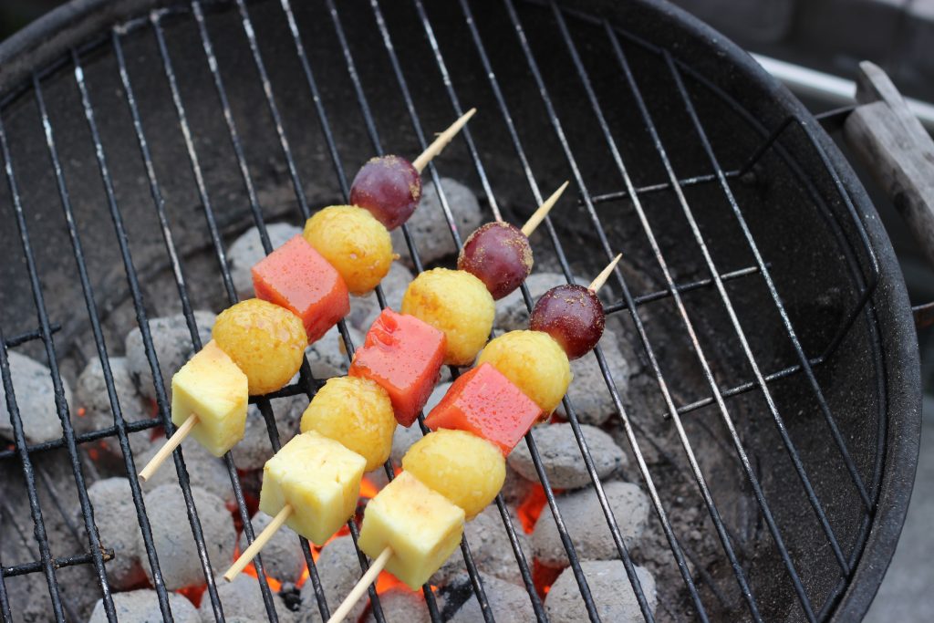 Gegrillte Knödelino-Spieße