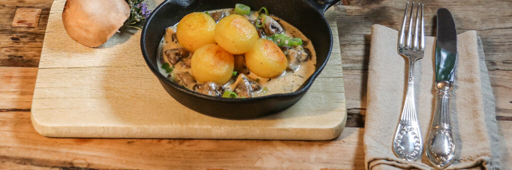 Pilzpfanne mit Knödelinos
