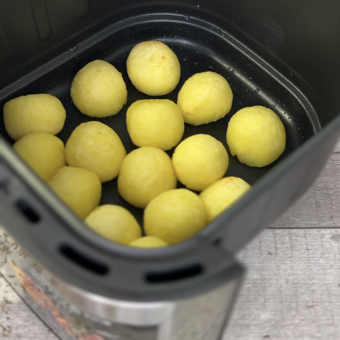 Die Burgi's Knödelinos® eignen sich perfekt für die Zubereitung in der Heißluftfriteuse.