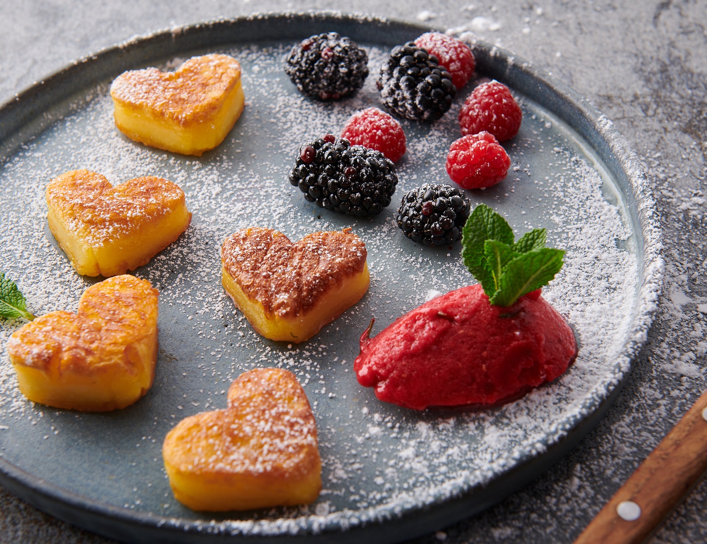 Herzelinos® mit Beerensorbet