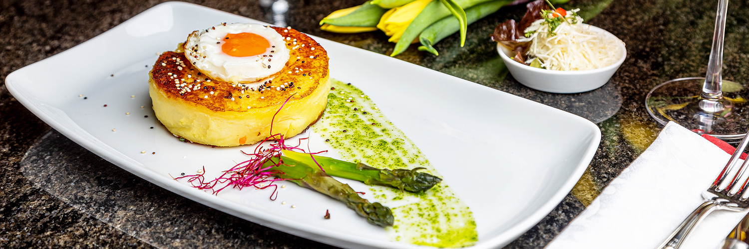 Gefüllte Kartoffelnester mit Salat