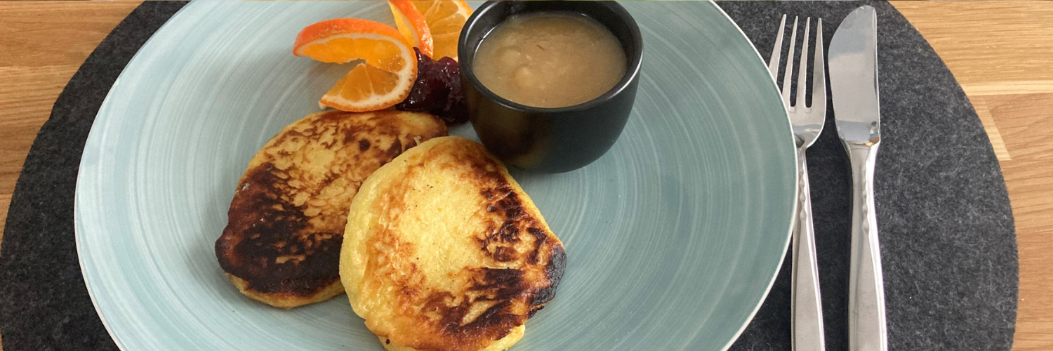 Quarkkeulchen mit Apfelmus